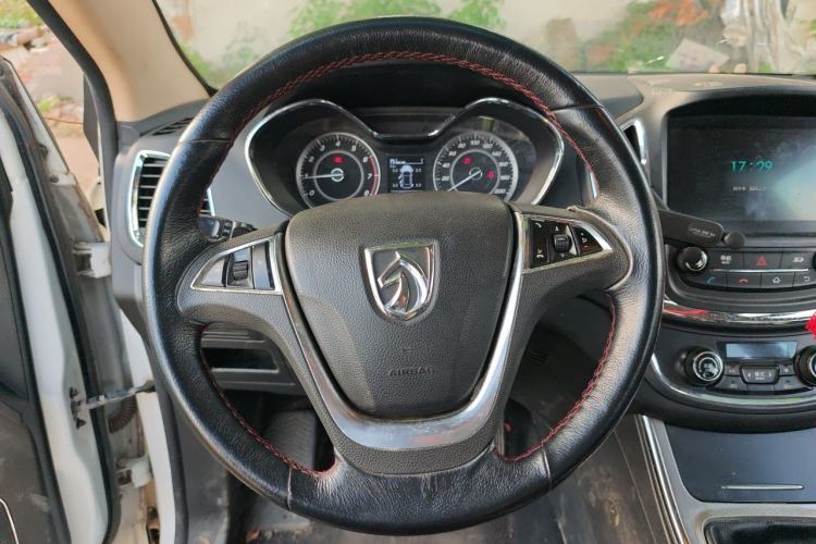 Used Baojun 560 2016 1.5T Manual Luxury Model Steering Wheel