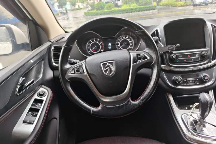 Used Baojun 560 2016 1.8L iAMT Luxury Model Steering Wheel