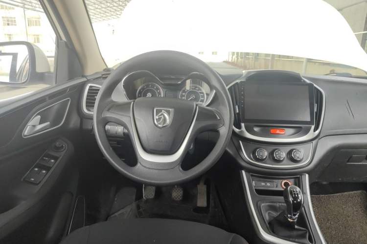 Used Baojun 560 2016 1.8L Manual Value Edition Steering Wheel