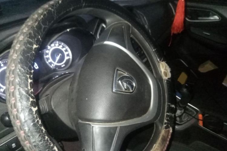 Used Baojun 560 2016 1.5T Manual Comfort Edition Steering Wheel