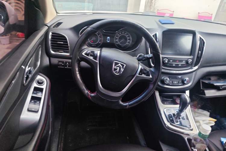 Used Baojun 560 2016 1.8L iAMT Luxury Model Steering Wheel