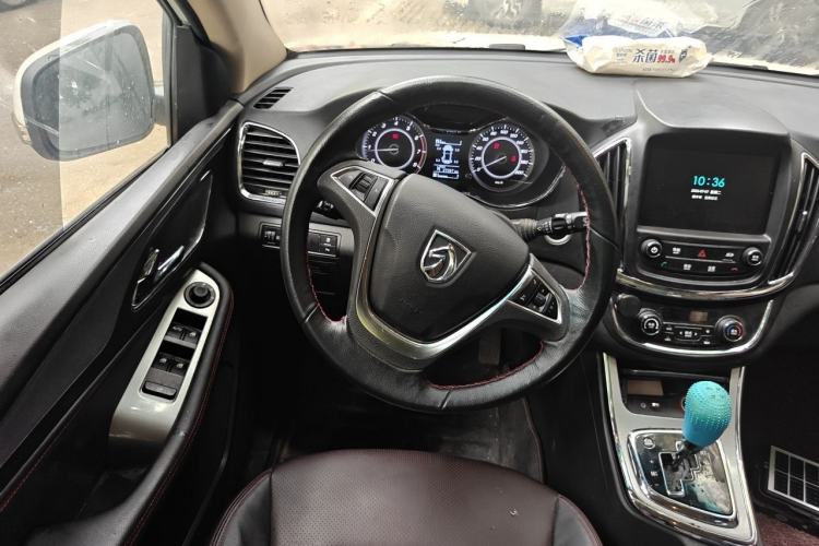 Used Baojun 560 2016 1.8L iAMT Luxury Model Steering Wheel