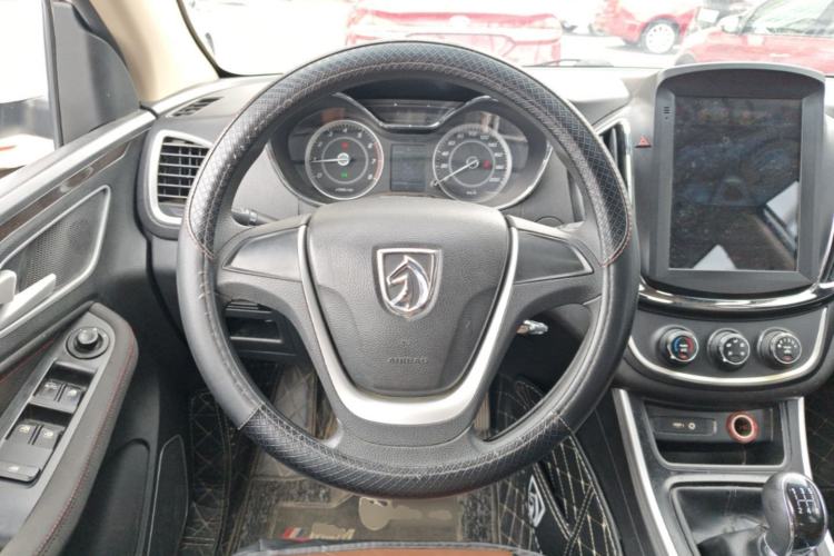 Used Baojun 560 2016 1.8L Manual Value Edition Steering Wheel