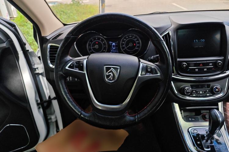 Used Baojun 560 2016 1.8L iAMT Luxury Model Steering Wheel