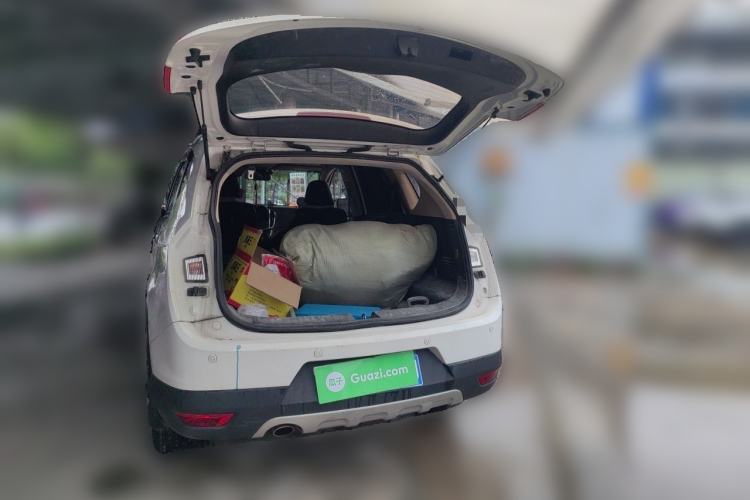 Used Baojun 560 2016 1.8L iAMT Luxury Model Trunk