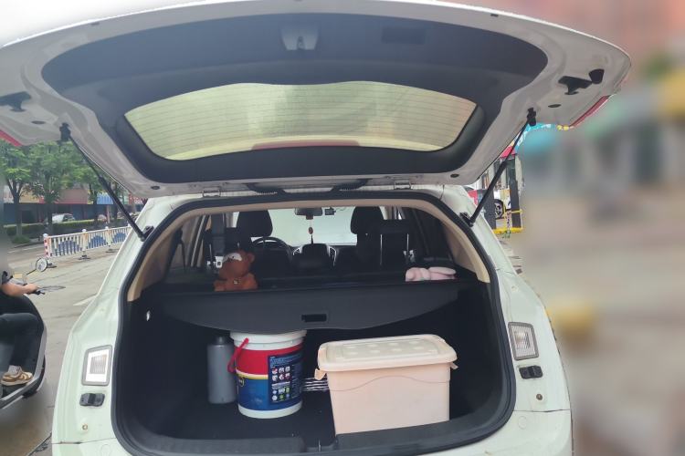 Used Baojun 560 2016 1.8L iAMT Luxury Model Trunk