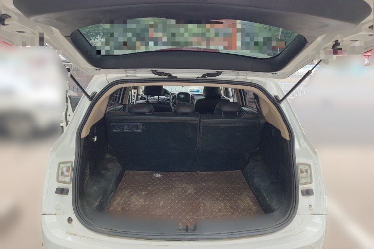 Used Baojun 560 2016 1.5T Manual Luxury Model Trunk