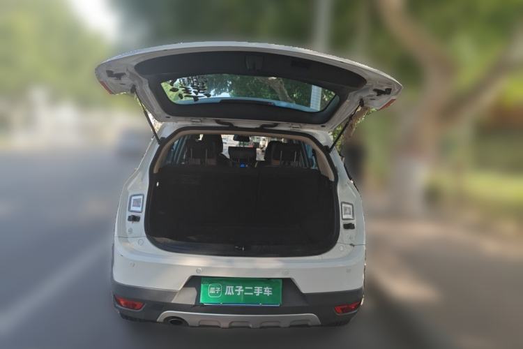 Used Baojun 560 2016 1.8L Manual Comfort Edition Trunk