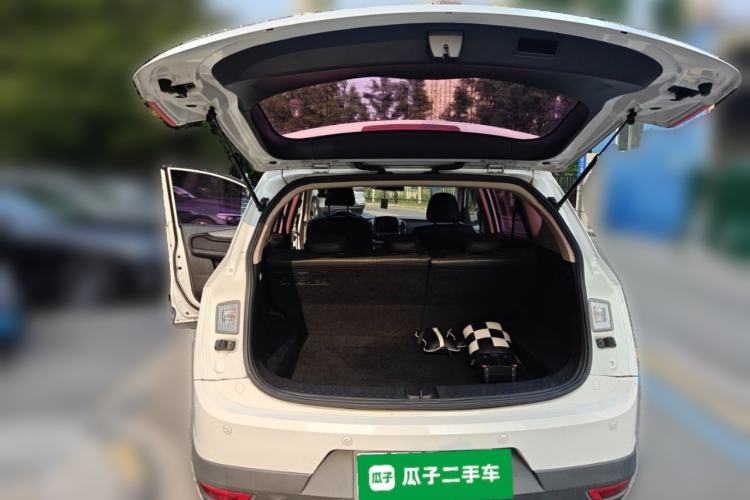 Used Baojun 560 2016 1.5T Manual Luxury Model Trunk