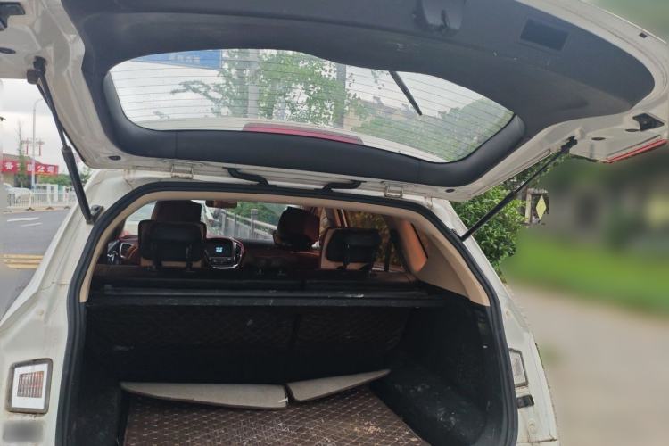 Used Baojun 560 2016 1.8L Manual Elite Edition Trunk
