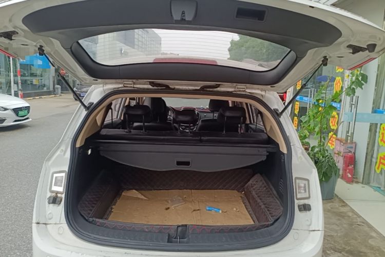 Used Baojun 560 2016 1.5T Manual Elite Edition Trunk
