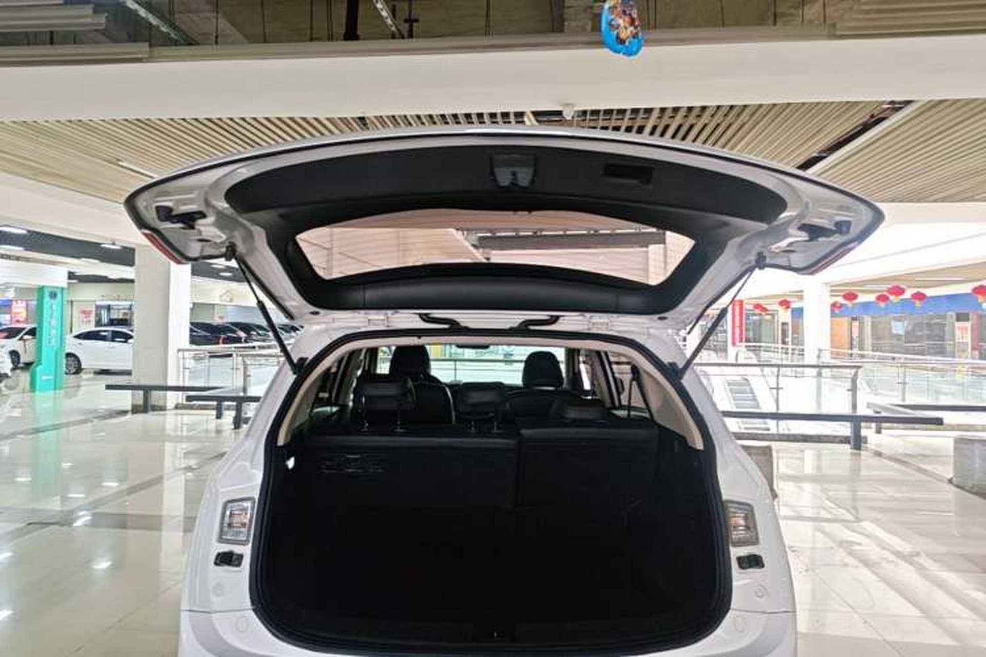 Used Baojun 560 2016 1.8L iAMT Luxury Model Trunk