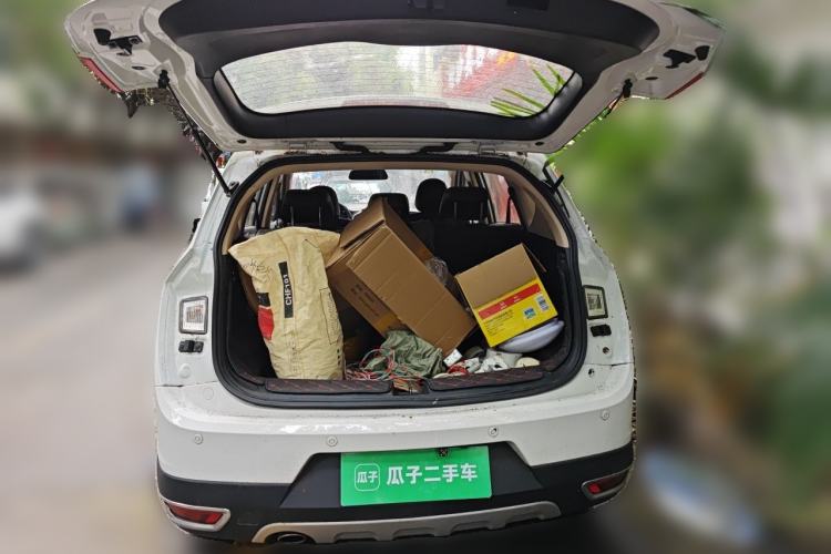 Used Baojun 560 2016 1.8L Manual Comfort Edition Trunk