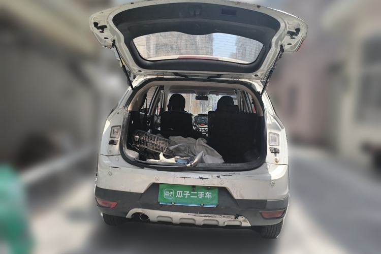 Used Baojun 560 2016 1.8L Manual Comfort Edition Trunk