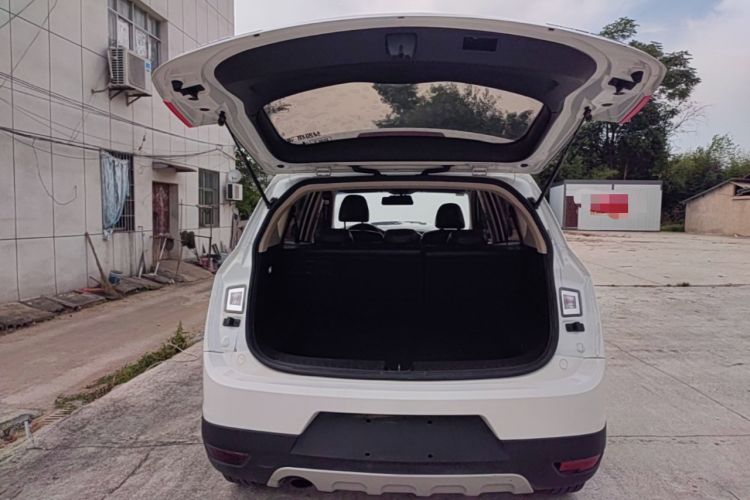 Used Baojun 560 2016 1.8L Manual Value Edition Trunk