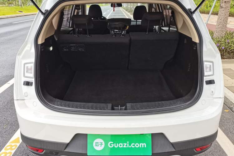 Used Baojun 560 2016 1.8L Manual Value Edition Trunk