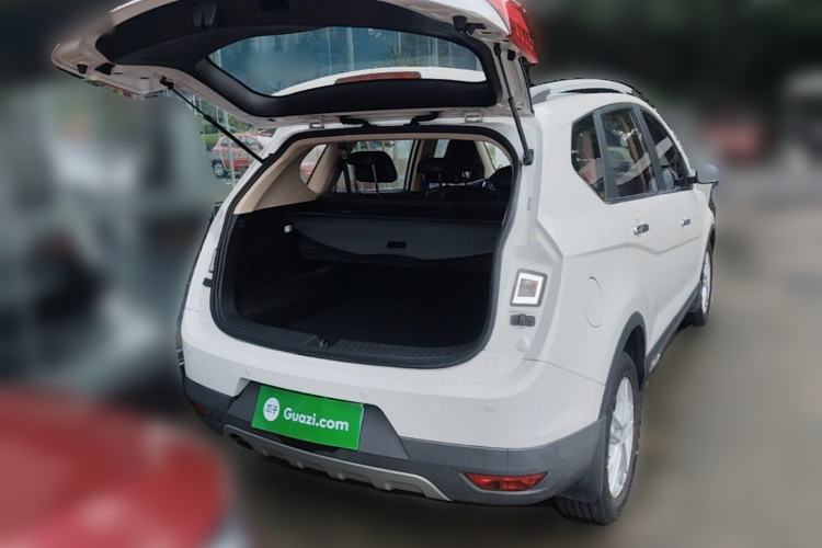 Used Baojun 560 2016 1.5T Manual Elite Edition Trunk