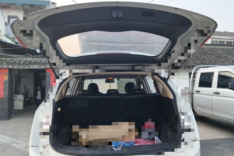 Used Baojun 560 2016 1.5T Manual Comfort Edition Trunk
