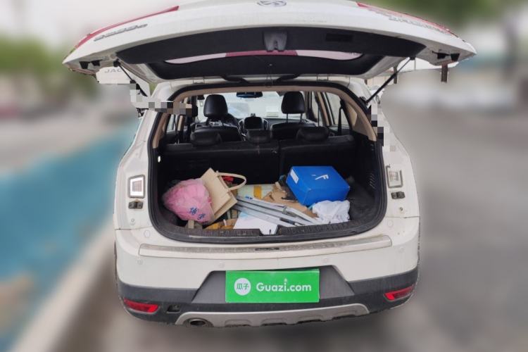 Used Baojun 560 2016 1.8L Manual Luxury Edition Trunk