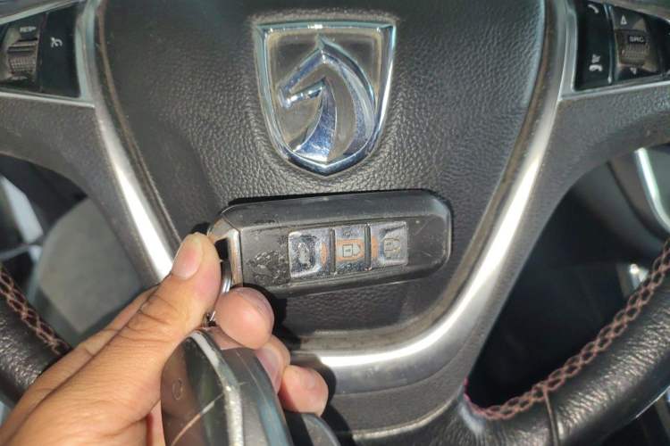 Used Baojun 560 2016 1.8L iAMT Luxury Model Vehicle Key