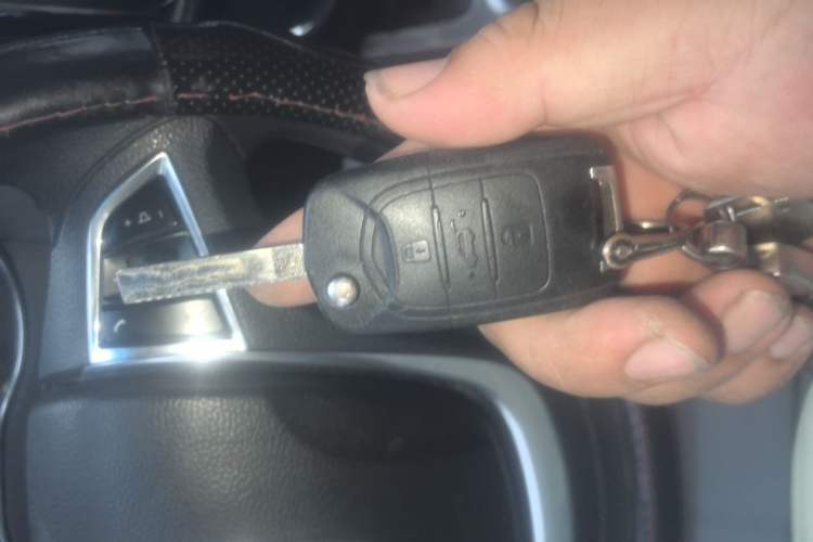 Used Baojun 560 2016 1.5T Manual Elite Edition Vehicle Key