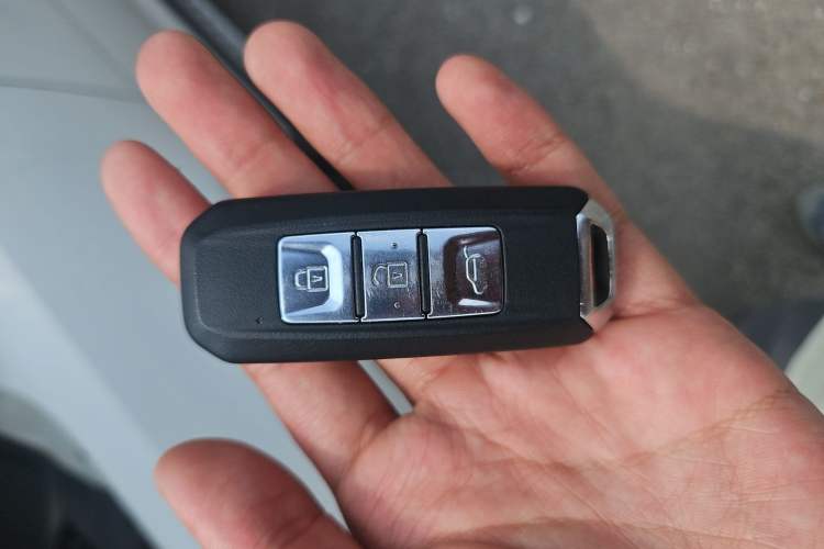 Used Baojun 560 2016 1.8L iAMT Luxury Model Vehicle Key