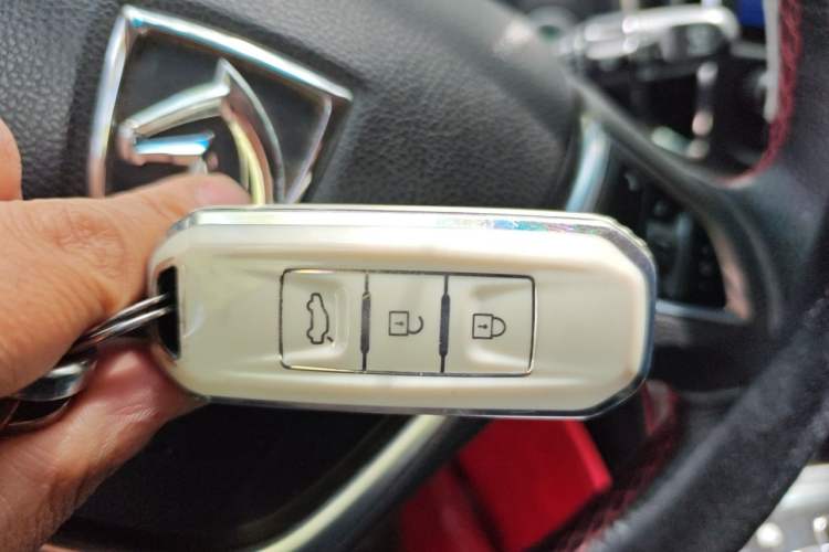 Used Baojun 560 2016 1.8L iAMT Luxury Model Vehicle Key