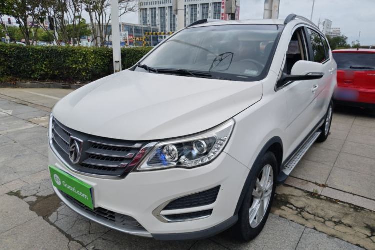 Używany Baojun 560 2016 1.8L Manual Value Edition Guazi used car, China used car export, Used car for sale, Used cars, Cheapest cars for sale