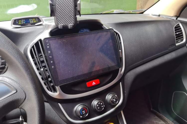 Used Baojun 560 2017 1.8L iAMT Comfort Model Audio And AC Panel