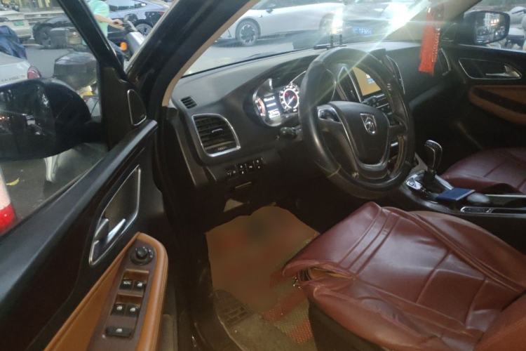 Used Baojun 560 2017 Rhythmic Edition 1.8L iAMT Prestige Model Driver Seat