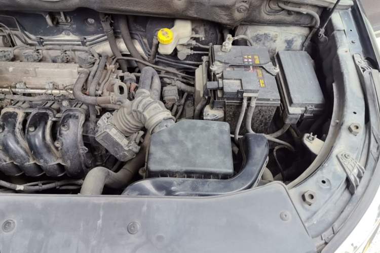 Used Baojun 560 2017 1.8L iAMT Comfort Model Engine Bay Left