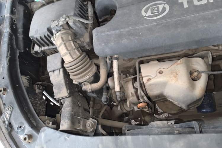 Used Baojun 560 2017 Rhythmic Edition 1.5T Manual Premium Model Engine Bay Right