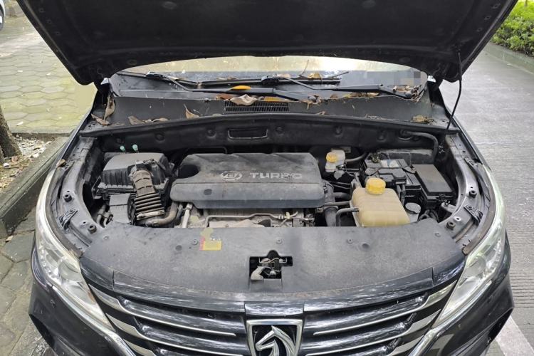 Used Baojun 560 2017 Rhythmic Edition 1.5T Manual Premium Model Engine Bay
