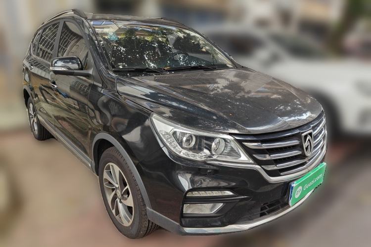 Used Baojun 560 2017 Rhythmic Edition 1.8L iAMT Prestige Model Front Right 45 Deg