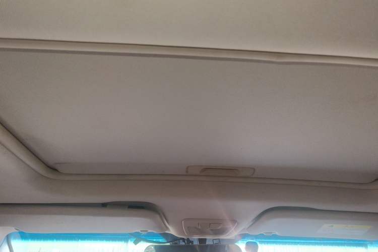 Used Baojun 560 2017 Rhythmic Edition 1.5T Manual Enjoyment Model Headliner
