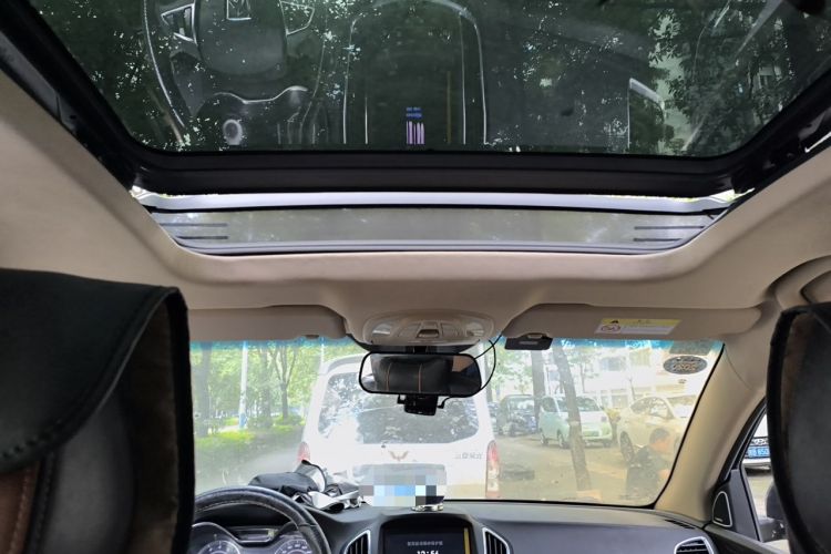 Used Baojun 560 2017 Rhythmic Edition 1.5T Manual Premium Model Headliner