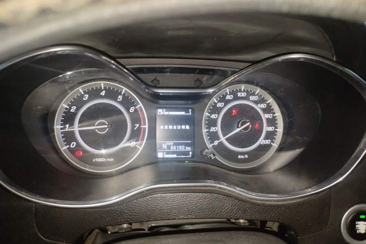 Used Baojun 560 2017 Rhythmic Edition 1.8L iAMT Prestige Model Instrument Cluster