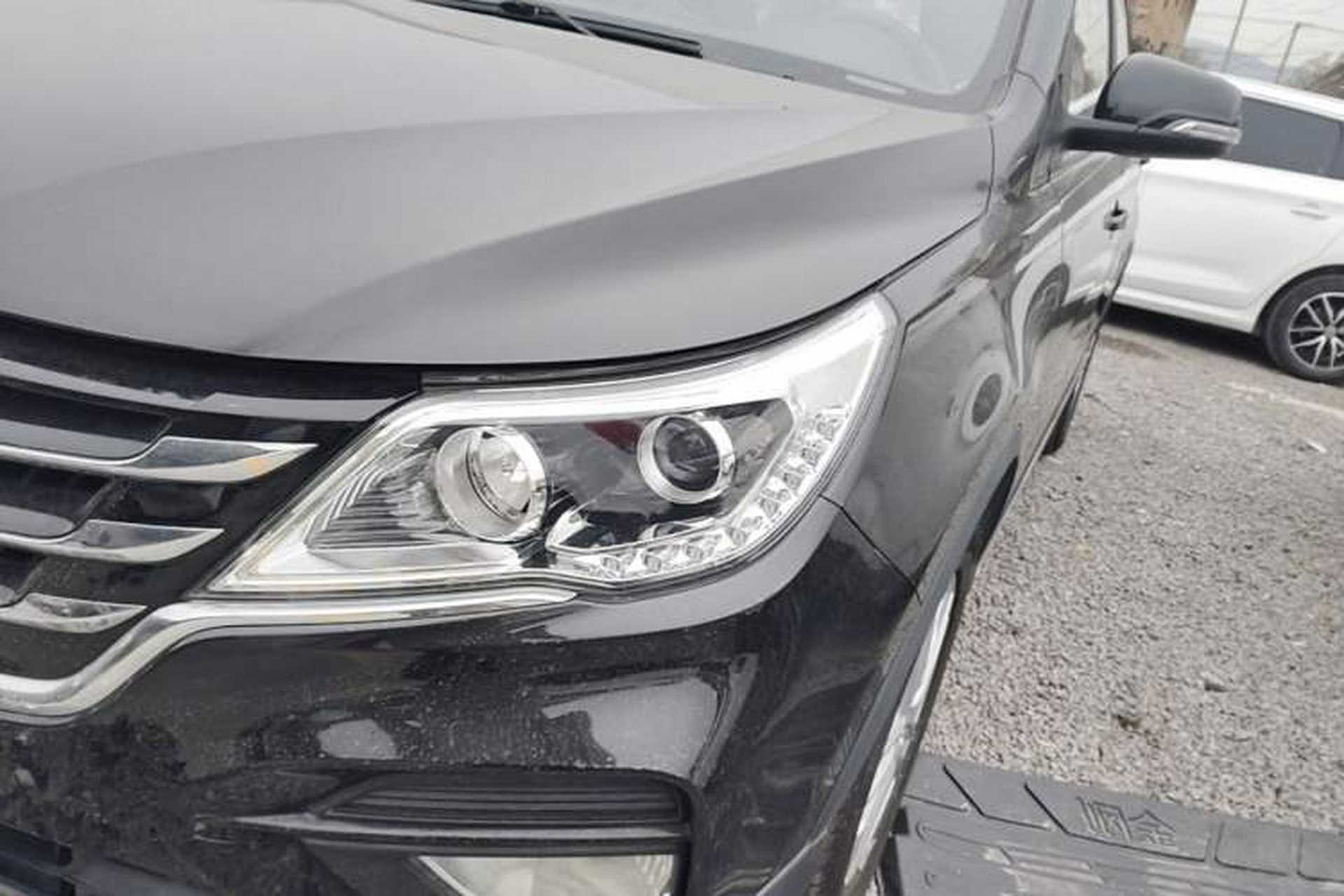 Used Baojun 560 2017 1.5T Manual Comfort Version 7 Seats Left Front Headlight