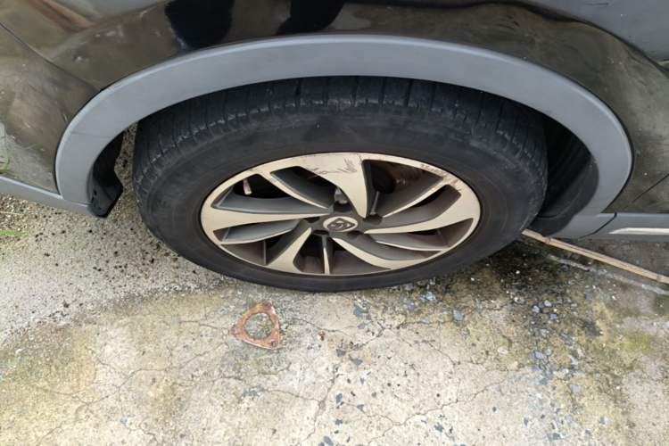 Used Baojun 560 2017 1.5T DCT Flagship Model Left Front Wheel Hub