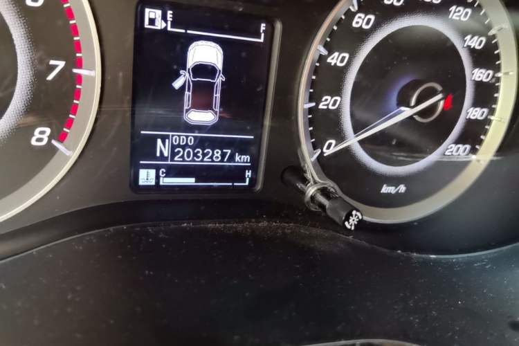 Used Baojun 560 2017 1.8L iAMT Comfort Model Odometer Close Up