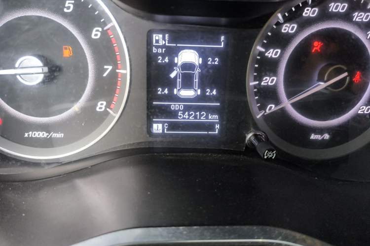 Used Baojun 560 2017 Rhythmic Edition 1.5T Manual Premium Model Odometer Close Up