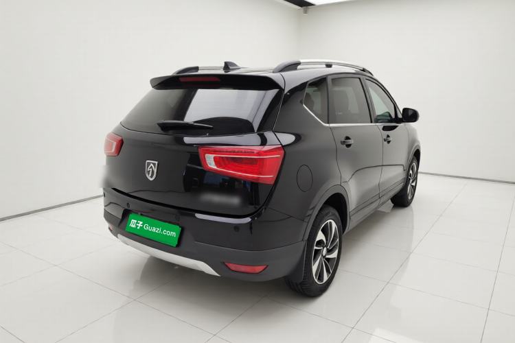 Used Baojun 560 2017 Rhythmic Edition 1.5T Manual Premium Model Rear Right 45 Deg