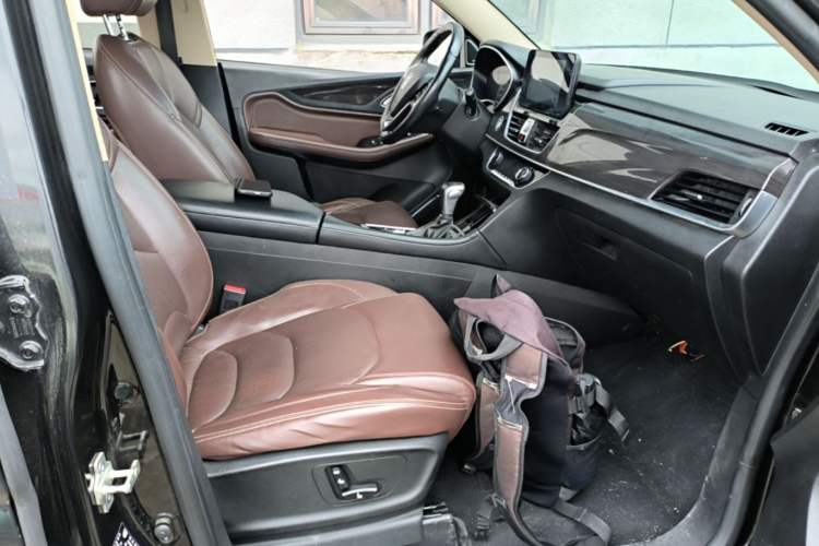 Used Baojun 560 2017 1.5T DCT Flagship Model Right Front Seat