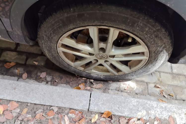 Used Baojun 560 2017 1.8L iAMT Comfort Model Right Front Wheel Hub