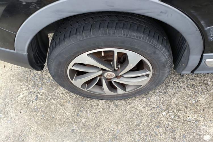 Used Baojun 560 2017 1.5T DCT Flagship Model Right Rear Wheel Hub