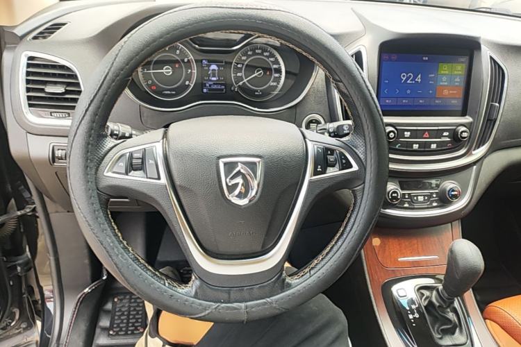 Used Baojun 560 2017 Rhythmic Edition 1.8L iAMT Prestige Model Steering Wheel