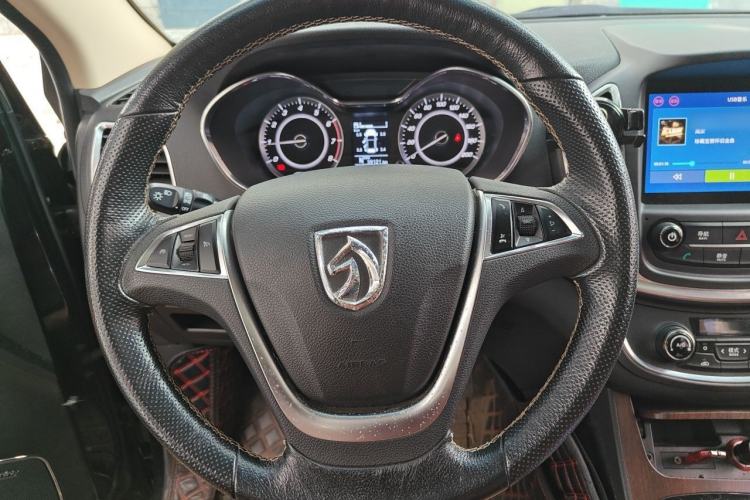 Used Baojun 560 2017 Rhythmic Edition 1.8L iAMT Prestige Model Steering Wheel