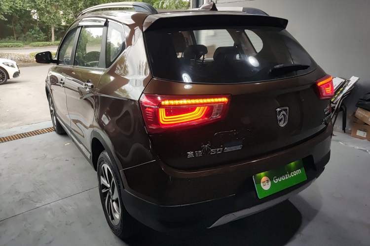 Used Baojun 560 2017 Rhythmic Edition 1.8L iAMT Prestige Model Exterior 3