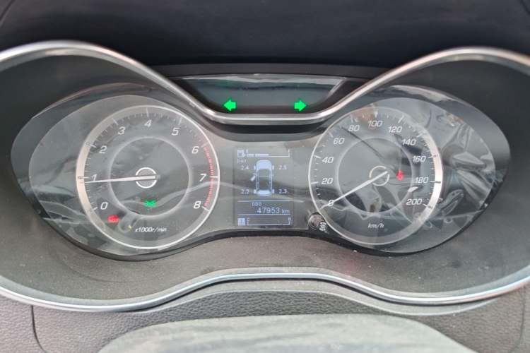Used Baojun 560 2017 Rhythmic Edition 1.5T Manual Premium Model Instrument Cluster