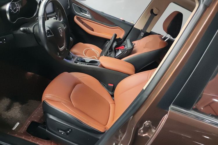 Used Baojun 560 2017 Rhythmic Edition 1.8L iAMT Prestige Model Left Front Seat